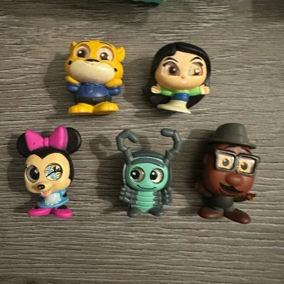 Disney Doorables Series 9/10 Figures Set - Picture 2 of 4
